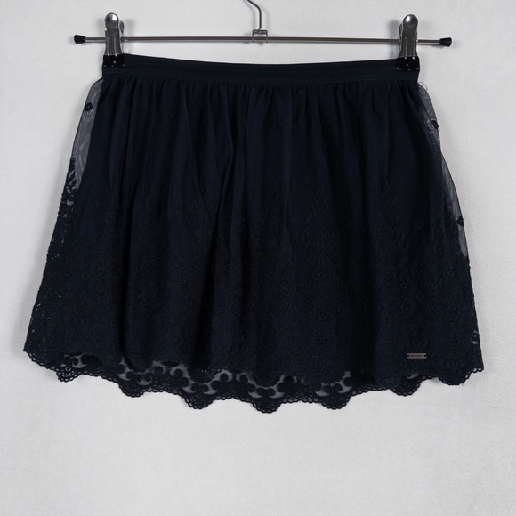 Hollister Skirt Womens XS Navy Blue Mini Pull On Embroidered Mesh Overlay - Picture 1 of 8